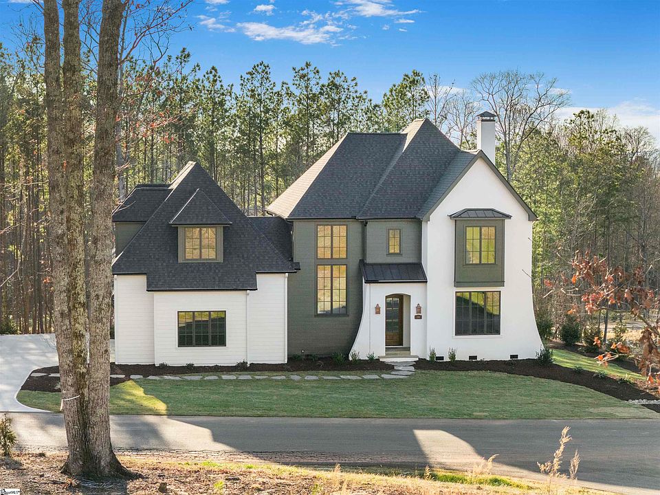 1st image of 134 Meadow Park Dr