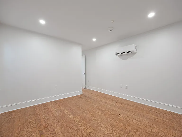 839 N Tatnall St #101 — Photo 10