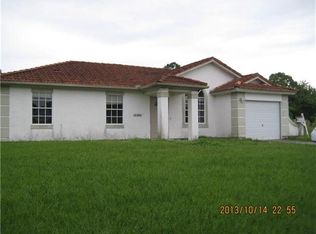6812 NW Bengal St, Port Saint Lucie, FL 34983