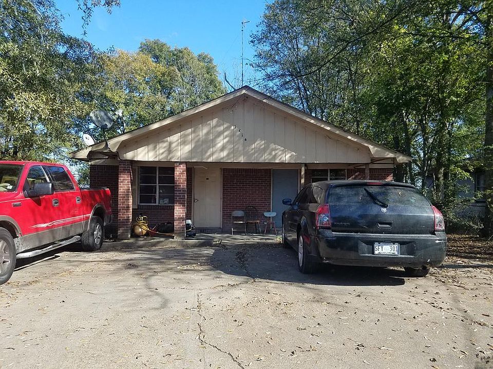 2nd image of 1216 Teddy St