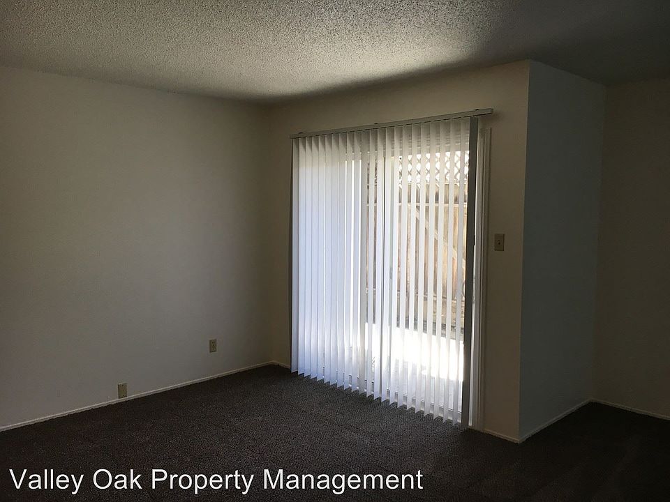 2nd image of 333 Poplar St APT 3