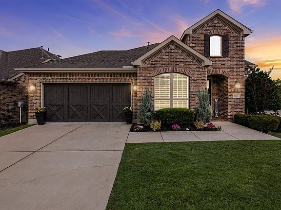 3rd image of 1120 Montgomery Way