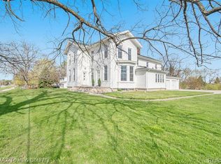 2457 E Grand Blanc Rd, Grand Blanc, MI 48439