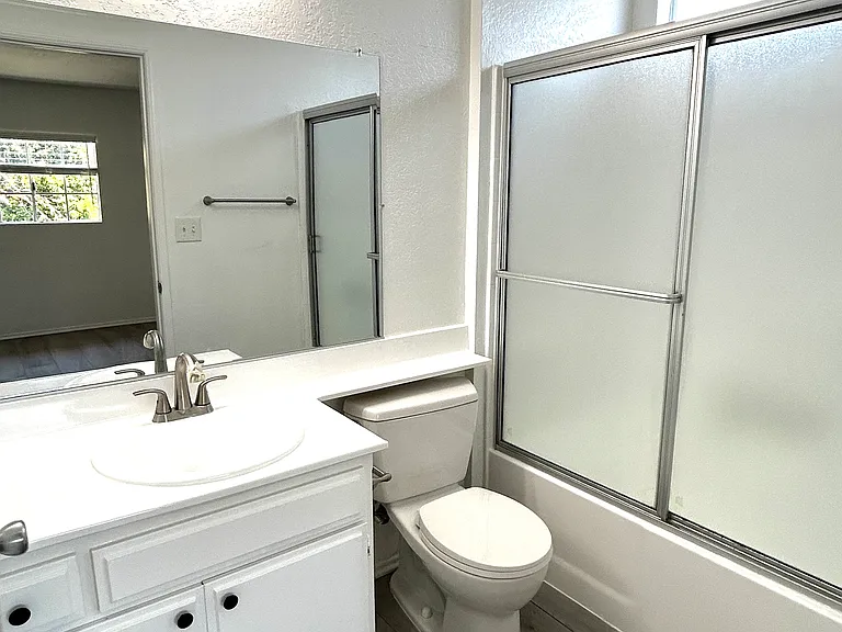 3618 Empire Dr #201 — Photo 8