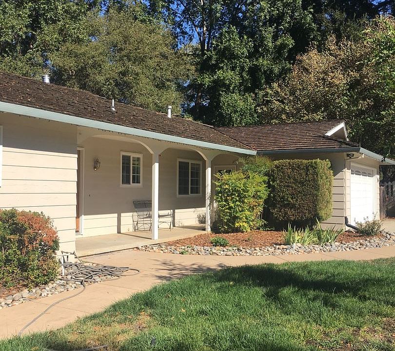 1st image of 215 1/2 Navarra Dr