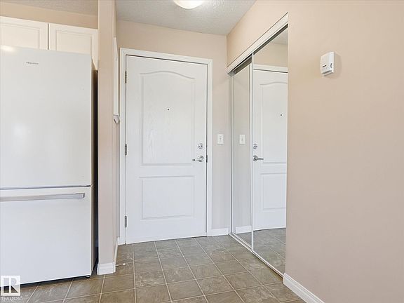 3rd image of 12550 140th Ave NW #217