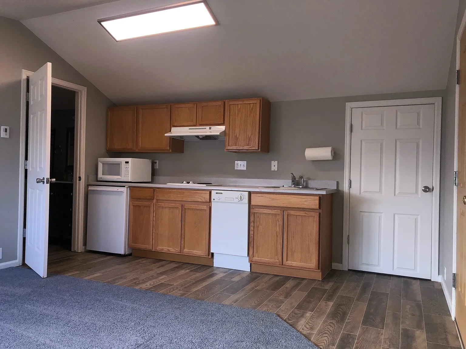 2264 Saint Paul Dr — Photo 3