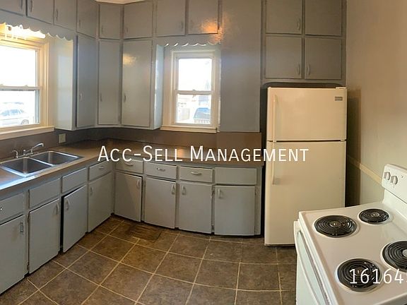 4th image of 733 Olympia St SW #1