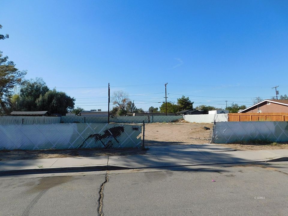 2nd image of 325 E Haloid Ave