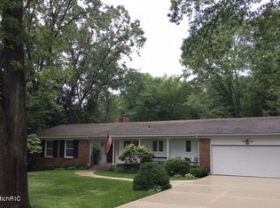 2222 Broadway Ave, Kalamazoo, MI 49008