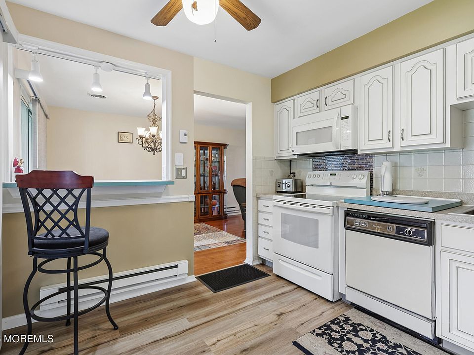 1st image of 7 Foxboro Court