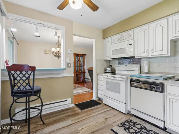 7 Foxboro Court, Whiting, NJ 08759