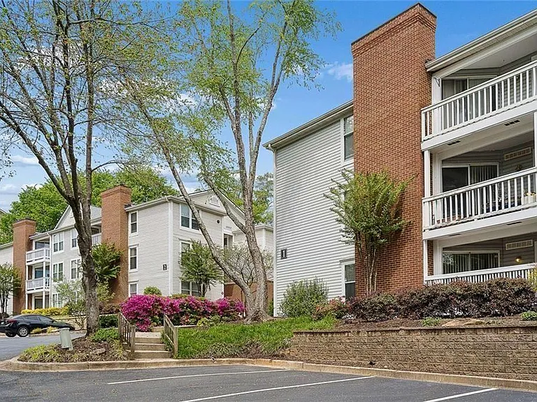 1465 Keys Crossing Dr NE — Photo 33