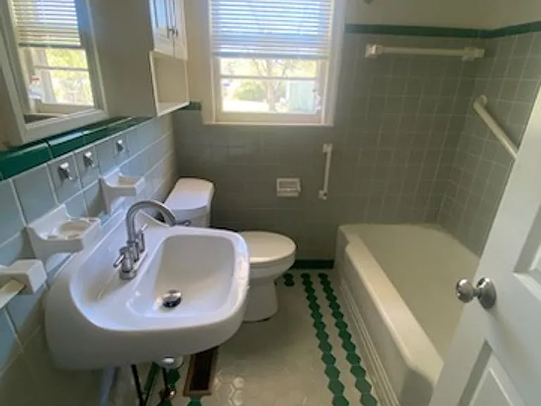 4025 Acacia Dr — Photo 6