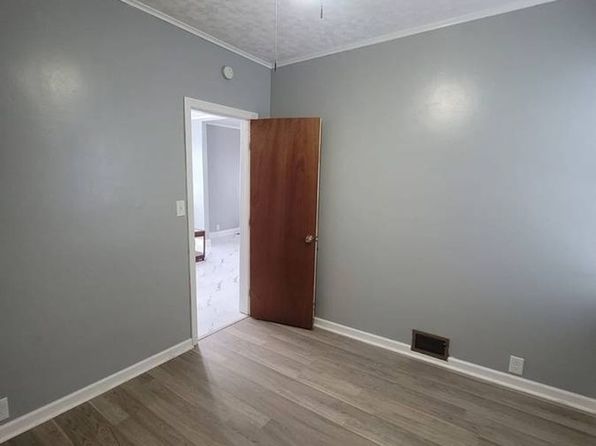 375 Military Rd