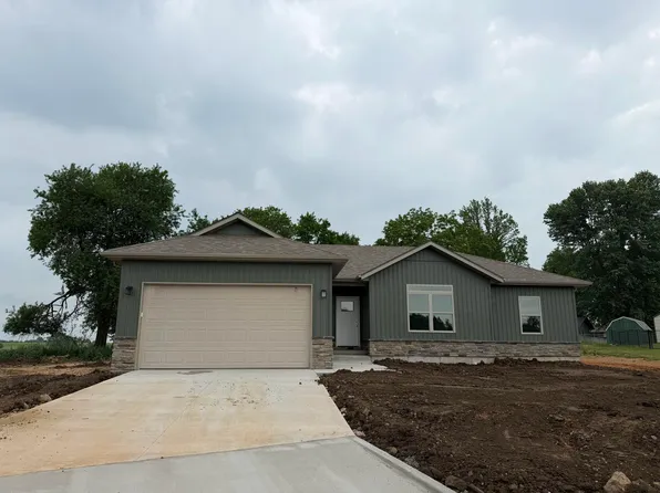 36 Whitley Lane, Monett, MO 65708