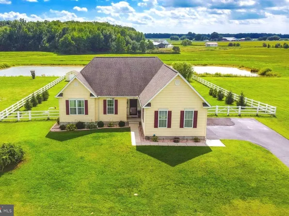 231 Riding Path Dr, Clayton, DE 19938