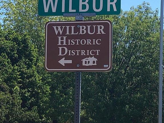 4th image of 158 N WILBUR --