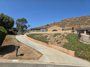 5435 Pinto St, Riverside, CA 92509