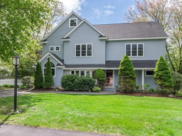 30 Strawberry Hill Rd, Natick, MA 01760