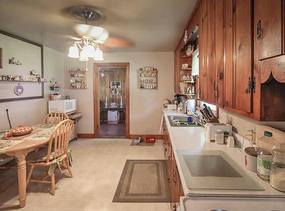4th image of 1413 Hill Ave
