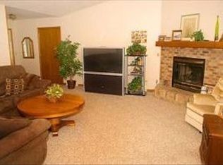 S98W36845 Hearthwood Ln, Eagle, WI 53119