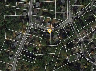 37 Knolls Rd, Bloomingdale, NJ 07403