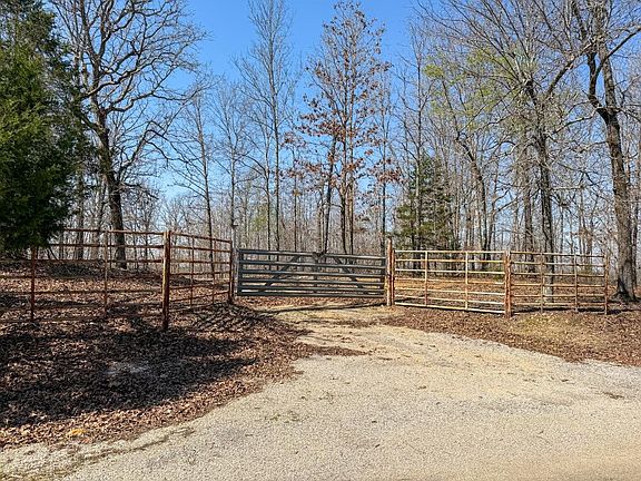3rd image of 7946 Heart Rd