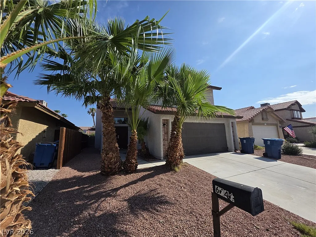 4 bed, 2.5 bath, 1726 sqft, $1,895 — Photo 3