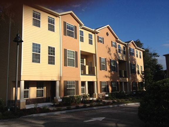 2nd image of 4209 Regal Town Ln