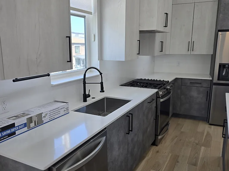 Seegar Townhomes — Photo 13