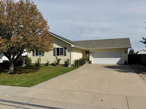 2417 Dawn Dr, Sidney, NE 69162