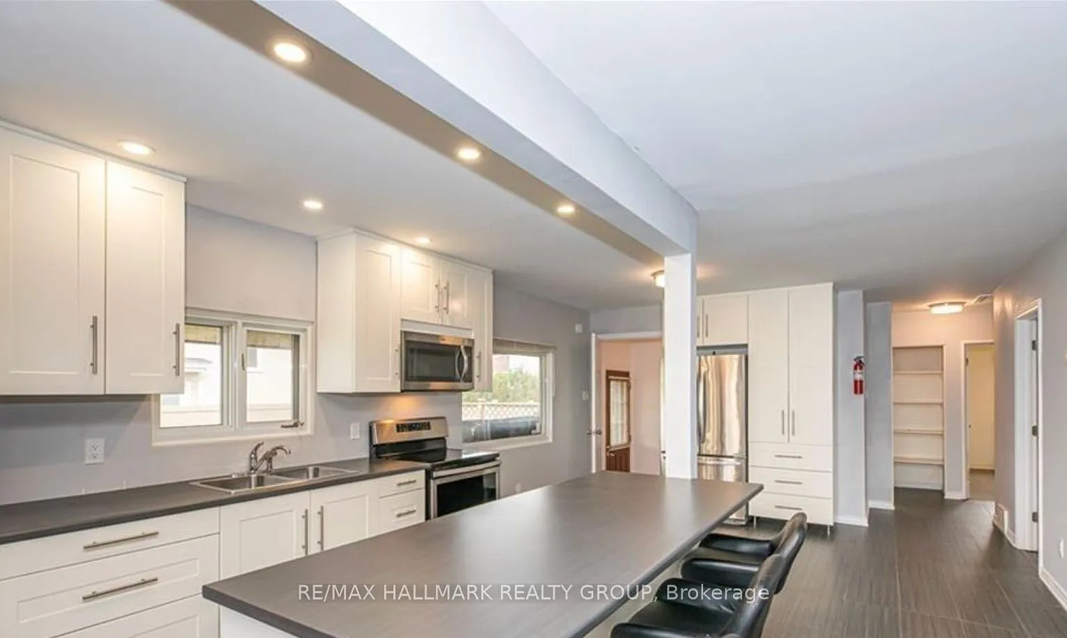 3 bed, $2,500 — Photo 3