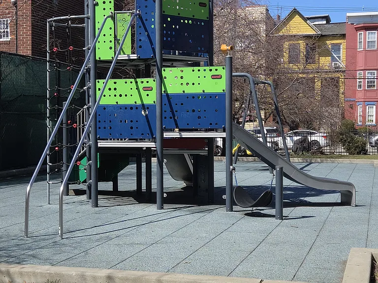 71 Palisades Ave #2 — Photo 8