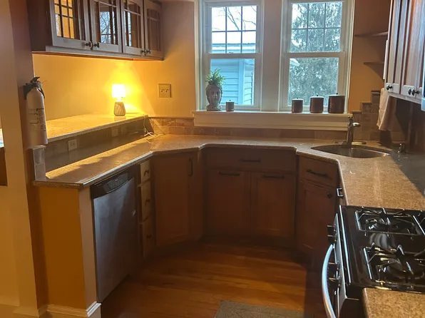 600 Clay Ave APT 4, Scranton, PA 18510