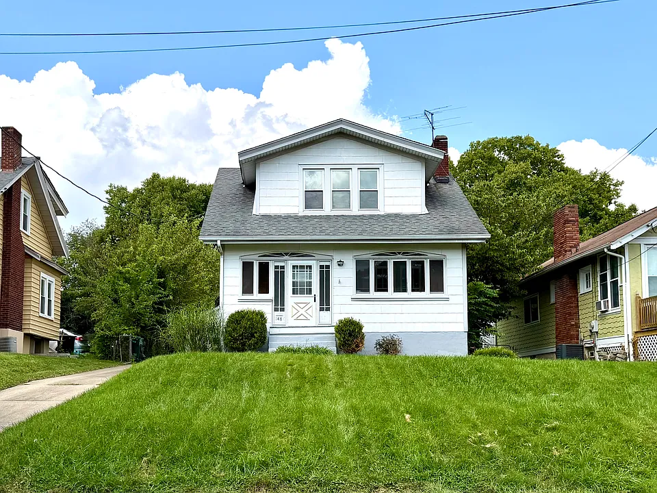 148 Hereford St