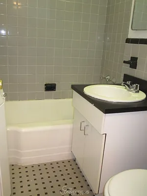 Rented by City Connections Realty | media 14