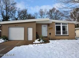 3861 Illinois Ave SW, Wyoming, MI 49509