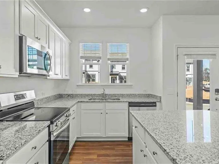 149 Star Ct — Photo 4