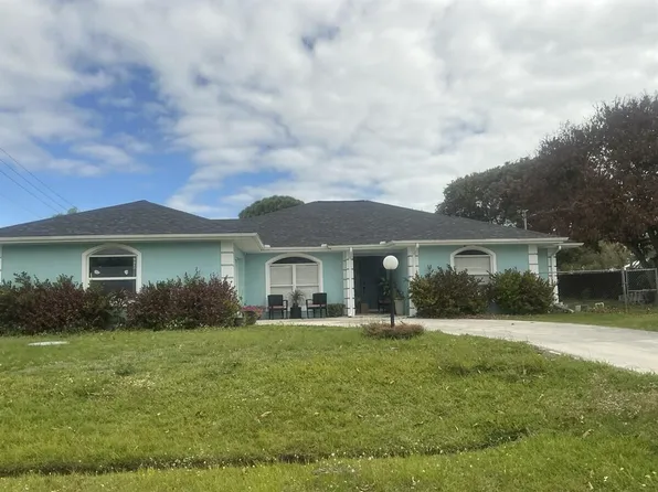 2961 SE LANDER Avenue, Port St Lucie, FL 34952