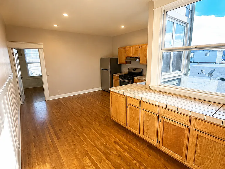 1759 Chestnut St #C — Photo 21