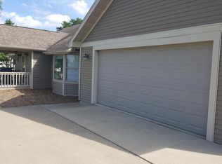 546 Ann Ct, Berlin, WI 54923