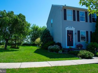 90 Charles Cir, York, PA 17406