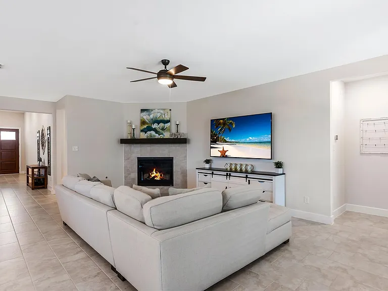9211 Lowell Cliff Dr — Photo 22