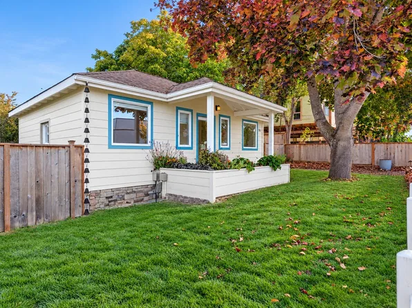520 Guard Street, Friday Harbor, WA 98250