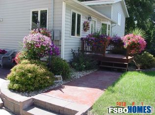 715 River Forest Rd, Evansdale, IA 50707