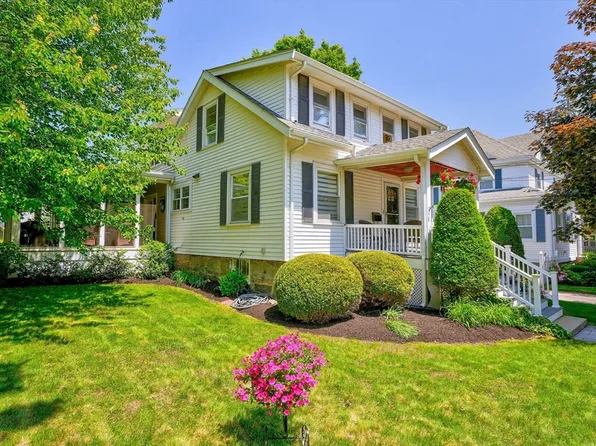 45 Hobart Ave, Braintree, MA 02184