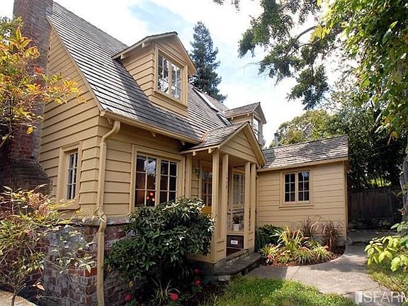 4th image of 1450 Acton Cres