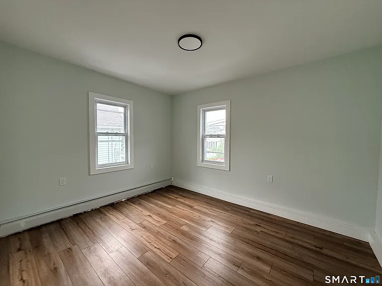 17 Laura St — Photo 14