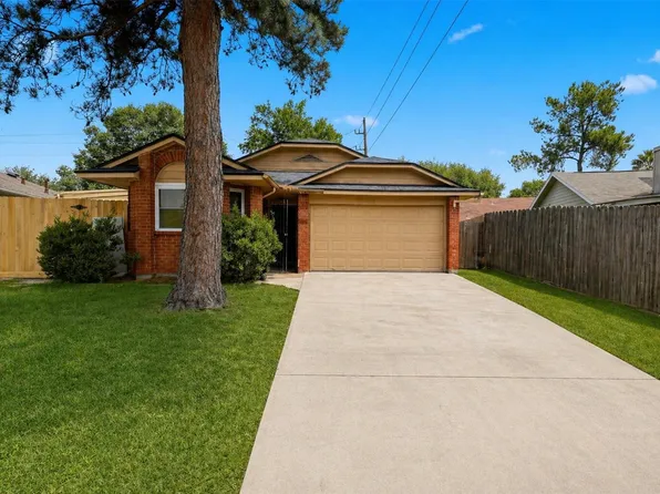 9114 Golden Sunshine Dr, Houston, TX 77064